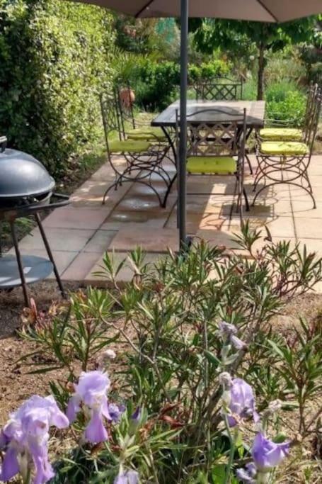 Spacieuse Villa Avec Jardin A Deux Pas Du Centre Aups Dış mekan fotoğraf
