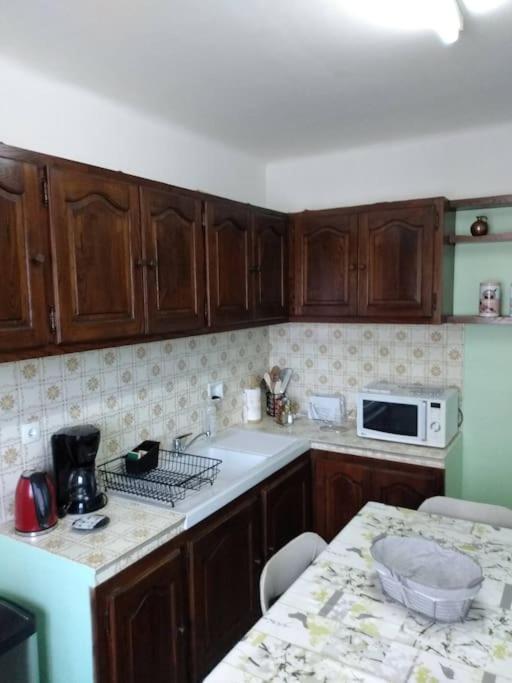 Spacieuse Villa Avec Jardin A Deux Pas Du Centre Aups Dış mekan fotoğraf